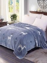 Плед с оленями от интернет магазина galatekstil.ru Фотография Плед с оленями